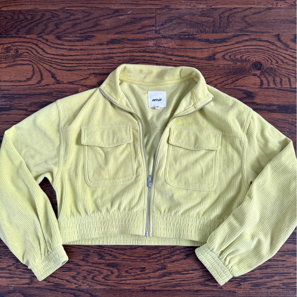 Aerie chartreuse Yellow Zip-Up Corduroy cropped jacket women’s size small